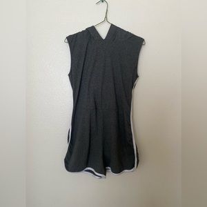 Gray Short Sleeve Hooded Jumper Size Medium